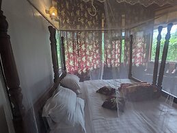 Cwmbale Eco-Tourist Lodge