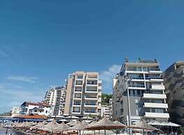 Spacious 2 Bedroom Apartment