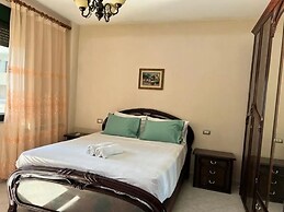 Spacious 2 Bedroom Apartment