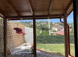 Entire unit near beach access to garden