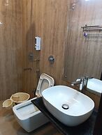 Kusum Hotel And Restaurant