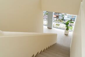 JadenHill CityView 8BR Villa Heated Pool+Movieroom