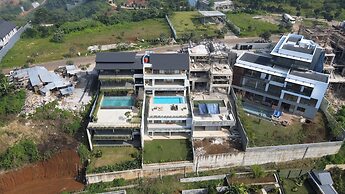 JadenHill CityView 8BR Villa Heated Pool+Movieroom