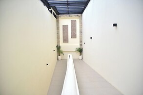 JadenHill CityView 8BR Villa Heated Pool+Movieroom