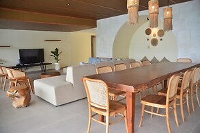 JadenHill CityView 8BR Villa Heated Pool+Movieroom