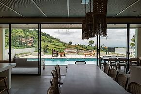 JadenHill CityView 8BR Villa Heated Pool+Movieroom