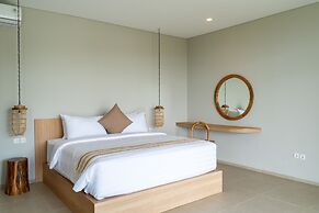 JadenHill CityView 8BR Villa Heated Pool+Movieroom