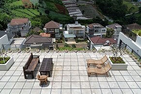 JadenHill CityView 8BR Villa Heated Pool+Movieroom