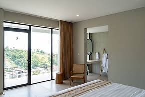 JadenHill CityView 8BR Villa Heated Pool+Movieroom