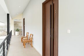 JadenHill CityView 8BR Villa Heated Pool+Movieroom