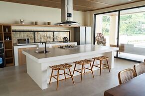 JadenHill CityView 8BR Villa Heated Pool+Movieroom