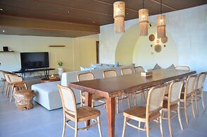 JadenHill CityView 8BR Villa Heated Pool+Movieroom