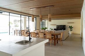 JadenHill CityView 8BR Villa Heated Pool+Movieroom