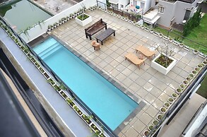 JadenHill CityView 8BR Villa Heated Pool+Movieroom