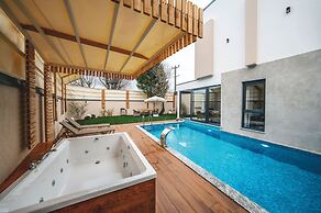 Luxon Sapanca Family Villas