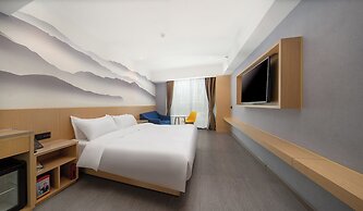 Baiyun Airport Coco Hotel