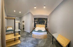 Be Italian Flat Sanfelice