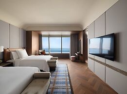 Four Seasons Hotel Dalian