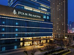 Four Seasons Hotel Dalian