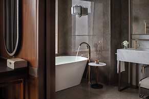 Four Seasons Hotel Dalian