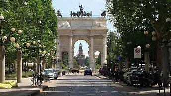 Charming Sempione Apartment