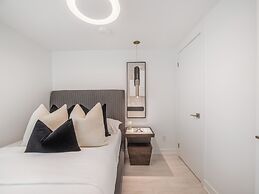 Soho Suites Yorkville