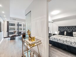 Soho Suites Yorkville