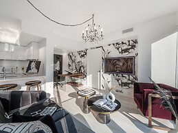 Soho Suites Yorkville