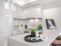 Soho Suites Yorkville