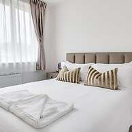 Tranquil 4-bed Oasis Modern Chic