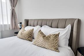 Tranquil 4-bed Oasis Modern Chic