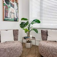 Tranquil 4-bed Oasis Modern Chic