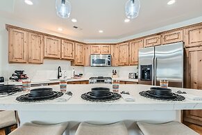 Moose Lodge Retreat In Park City! Walk To The Slopes! 2 Bedroom Condo 