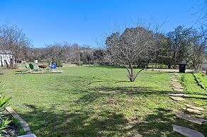 Calmbach Cottage 2 Bedroom Home by RedAwning