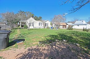 Calmbach Cottage 2 Bedroom Home by RedAwning