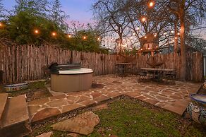 Calmbach Cottage 2 Bedroom Home by RedAwning