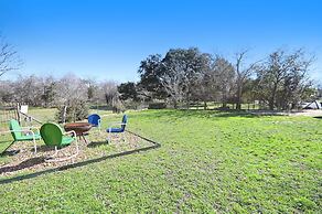 Calmbach Cottage 2 Bedroom Home by RedAwning