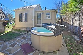 Calmbach Cottage 2 Bedroom Home by RedAwning