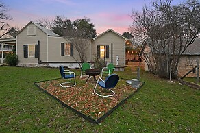 Calmbach Cottage 2 Bedroom Home by RedAwning