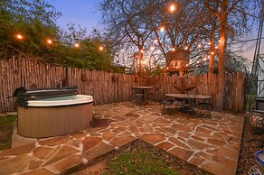 Calmbach Cottage 2 Bedroom Home by RedAwning