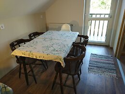 Room-small Village, Small Guest House, w