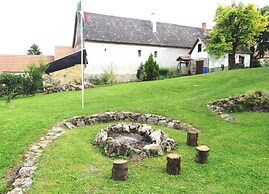 Room-small Village, Small Guest House, w