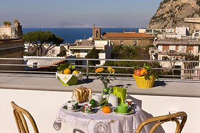 YourHome - Karme House