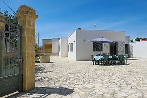 Villa Scianuli 250 meters from the sea