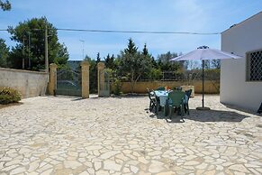 Villa Scianuli 250 meters from the sea