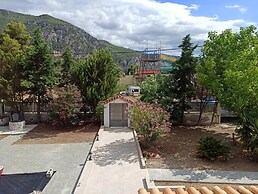 Seaside House in Psatha