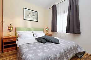 Beachfront Villa Adria