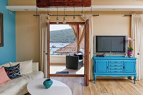 Beachfront Villa Adria