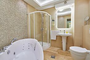 Beachfront Villa Adria