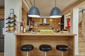 Beachfront Villa Adria